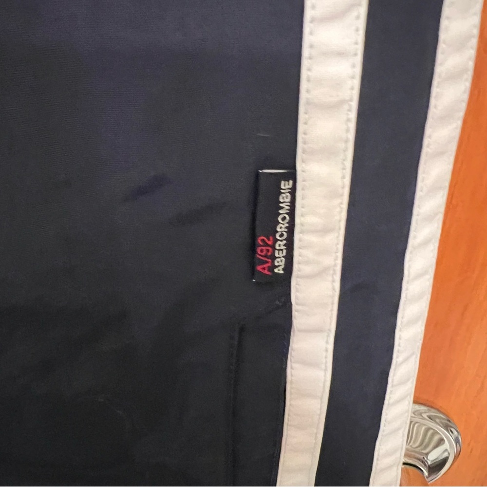 Abercrombie & Fitch pants - Picture 4 of 11